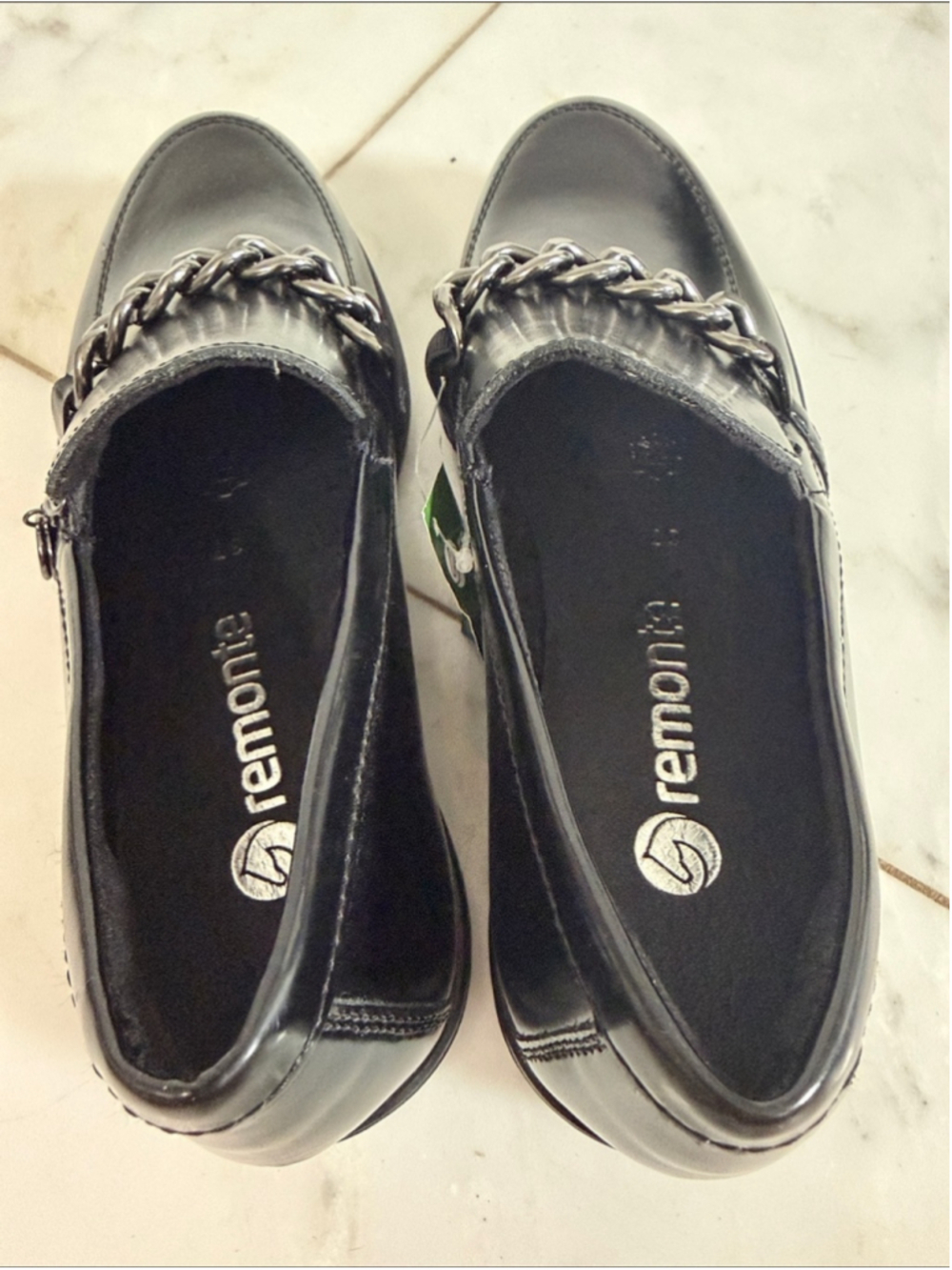 Brand NEW Remonte Black Leather Chain Accent Slip on Loafers Euro 37 US 6.5-7 - Picture 7 of 9